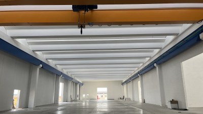 capannone interno produzione.jpg