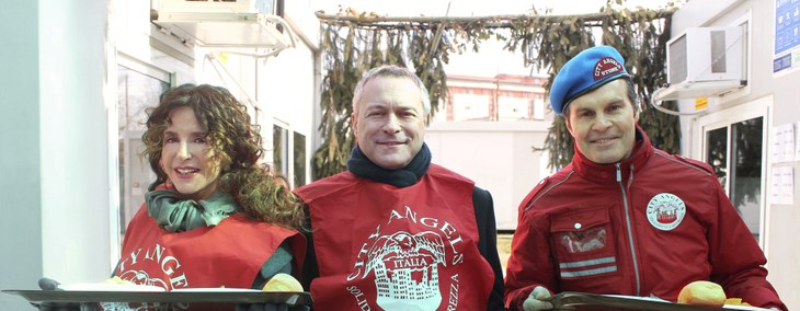 Il Presidente Carlo Bonomi e Gabriella Magnoni Dompé in visita al Villaggio Oasi del Clochard
