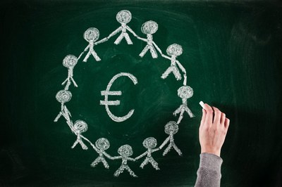 Rifiuti - Pubblicati due bandi su prevenzione e riduzione degli impatti negativi derivanti dalla gestione di rifiuti