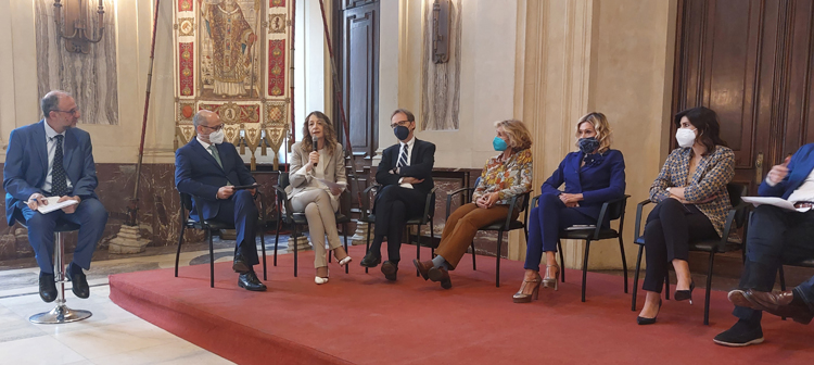 Riformare la formazione: un nuovo orientamento verso gli ITS Riformare la formazione: un nuovo orientamento verso gli ITS