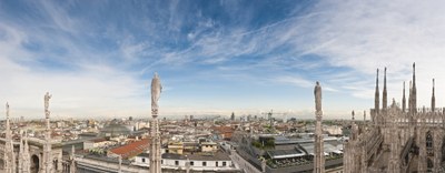 Una card per sostenere il simbolo di Milano